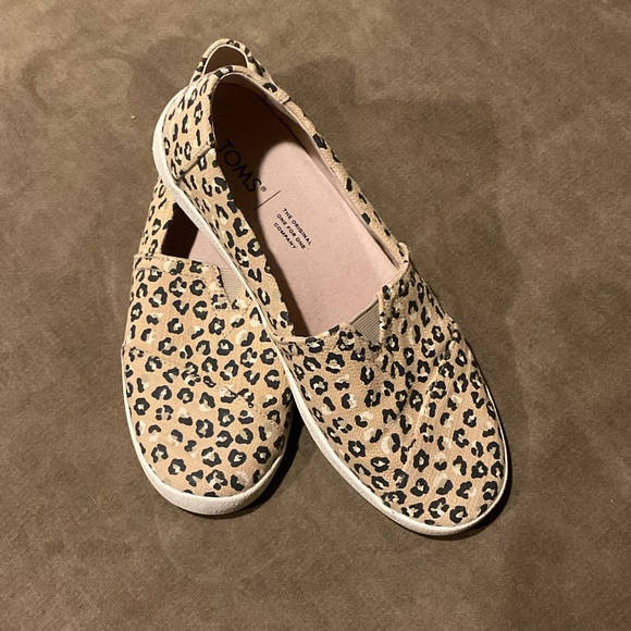 Toms classic slip on canvas shoes - Picture 2 of 6